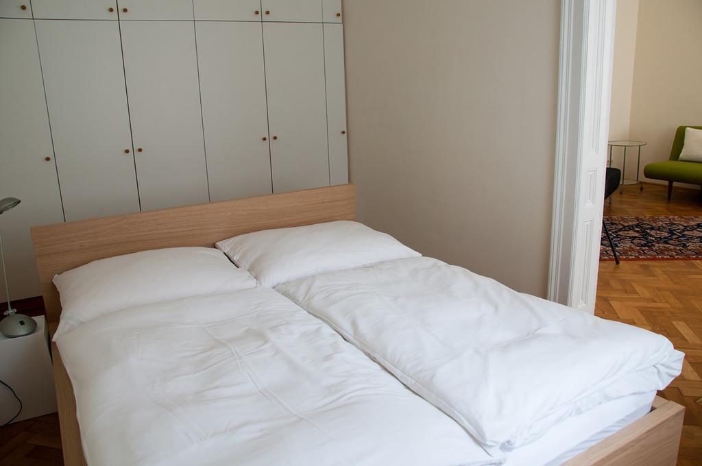 Hirsch I Apartment *